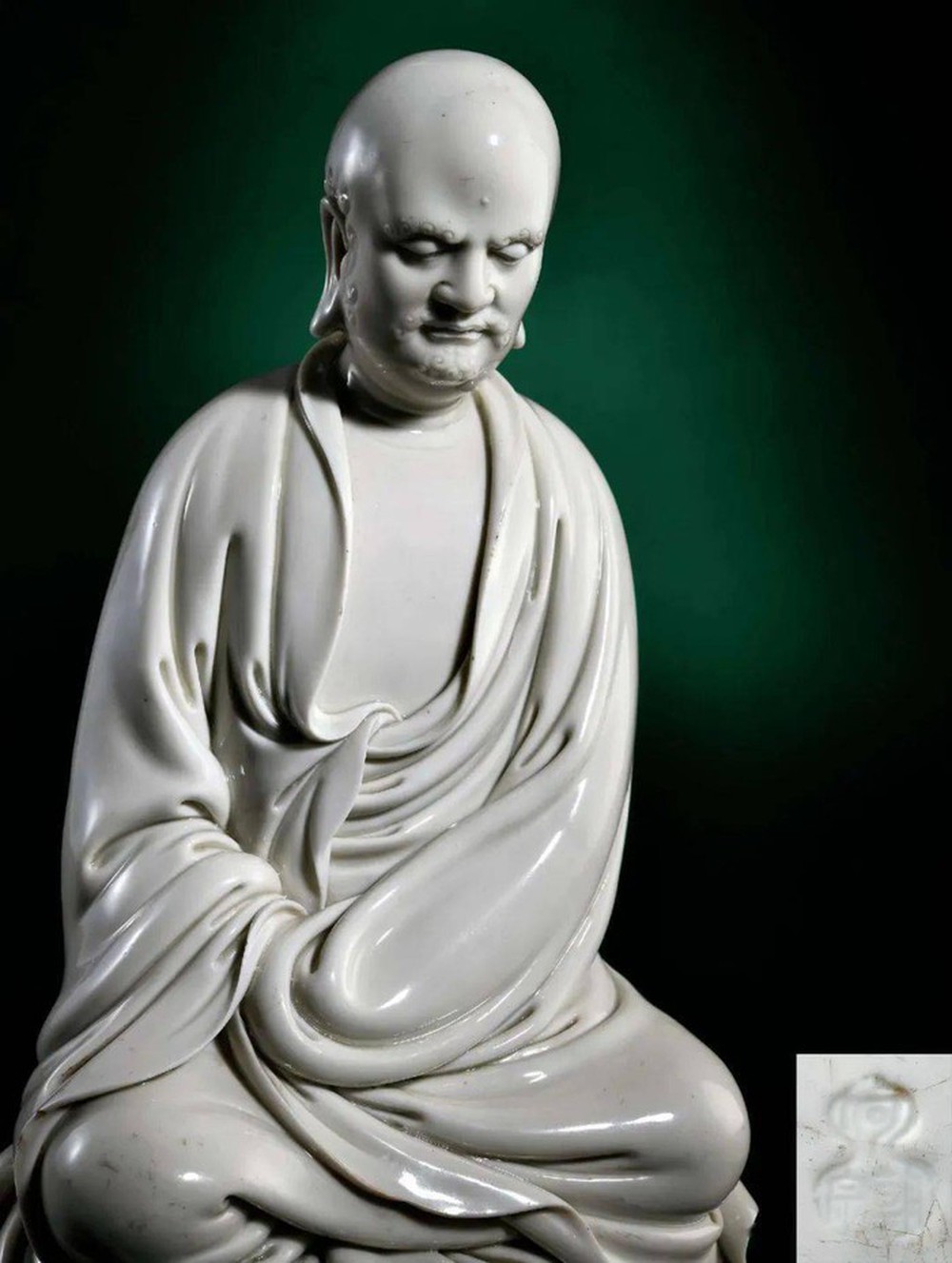 Tình cờ mua bức tượng cũ với giá 1,3 triệu đồng, người đàn ông không ngờ bán được giá gấp 30.000 lần - Ảnh 8.