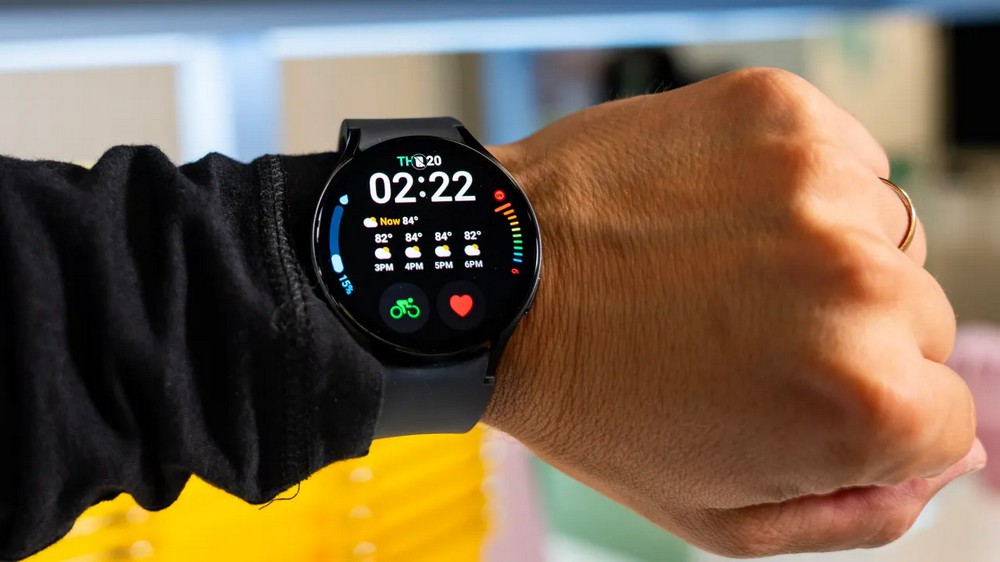 Samsung Galaxy Watch 6 so với Apple Watch Series 8: Samsung hay Apple?