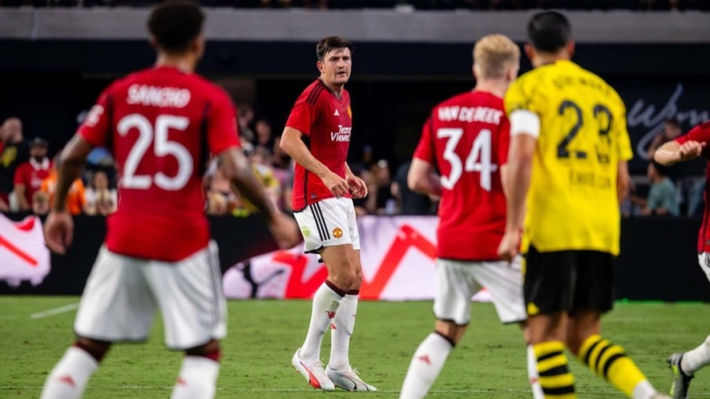 Thủ môn Onana nổi cáu với Maguire trong thất bại của MU trước Dortmund - Ảnh 8.