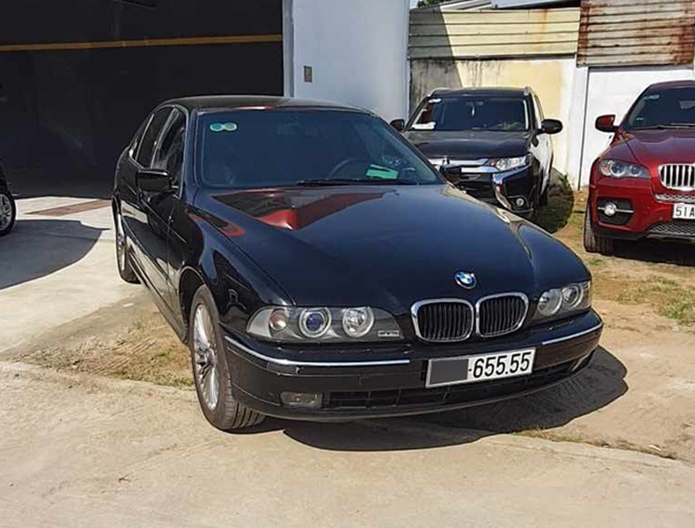 Thanh lý BMW 5-Series biển tứ quý ngang giá Mazda3 ‘đập hộp, người bán tiết lộ: ‘Riêng tiền linh kiện thay thế đã ngốn hơn 200 triệu đồng’ - Ảnh 1.