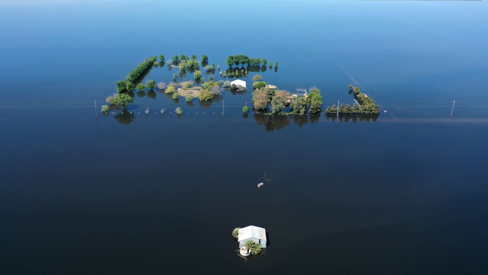 Hồ ma xuất hiện ở Mỹ: Giải mã điều đáng sợ ẩn giấu dưới lòng hồ, chuyên gia cảnh báo thảm họa rình rập - Ảnh 2.