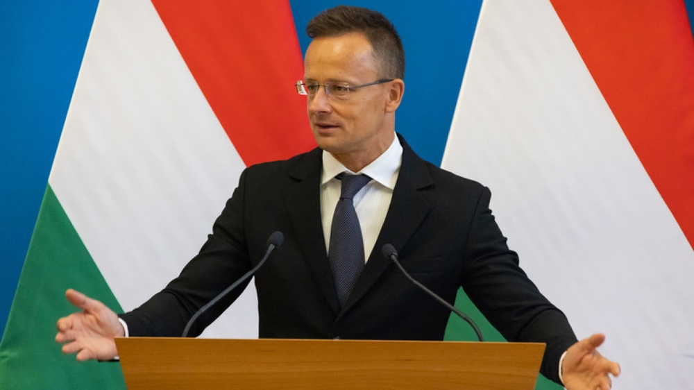 Hungary đe dọa chặn tất cả gói hỗ trợ quân sự của EU cho Ukraine - Ảnh 1.