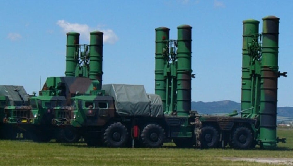 Belarus sẵn sàng đưa tiểu đoàn S-400 thứ 2 đối phó F-35 lượn lờ ở biên giới - Ảnh 2.