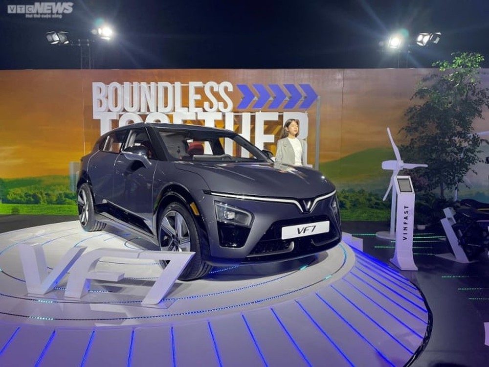 Cận cảnh 3 mẫu ô tô điện VinFast vừa ra mắt - Ảnh 5.