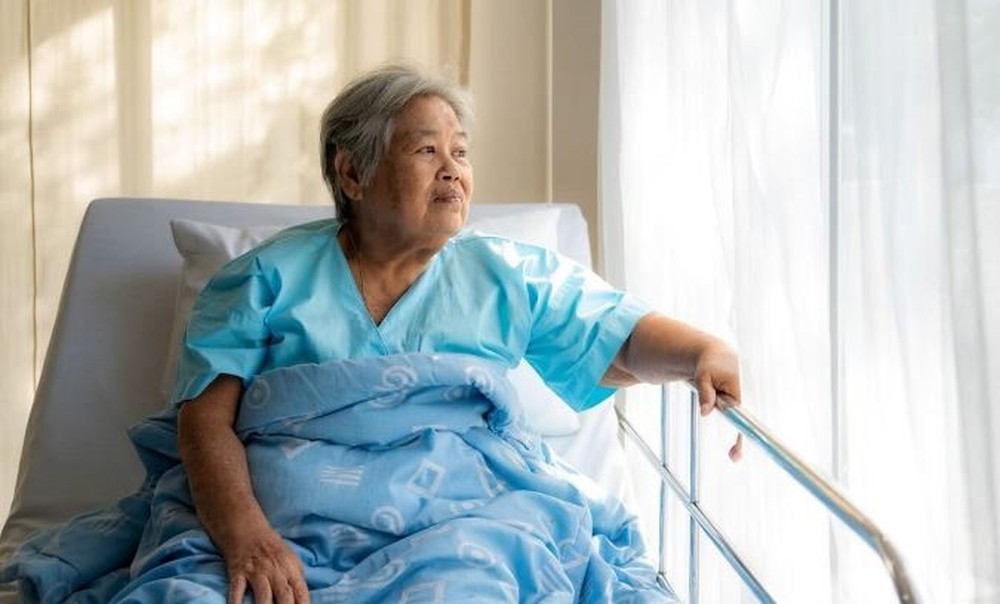 Nằm viện 8 ngày không con cái chăm lo, phải chi tiền triệu thuê người tới giúp, tôi nhận ra: Tuổi già có thể “tự túc” chính là hạnh phúc - Ảnh 1. Nằm viện 8 ngày không con cái chăm lo, phải chi tiền triệu thuê người tới giúp, tôi nhận ra: Tuổi già có thể “tự túc” chính là hạnh phúc - Ảnh 1.