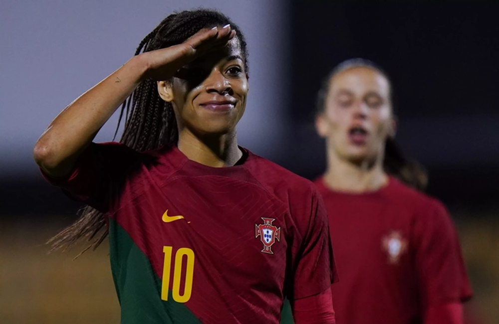 Thắng lớn trước ngày đấu Việt Nam, HLV Bồ Đào Nha nói lời đầy tự tin cho mục tiêu World Cup - Ảnh 1.