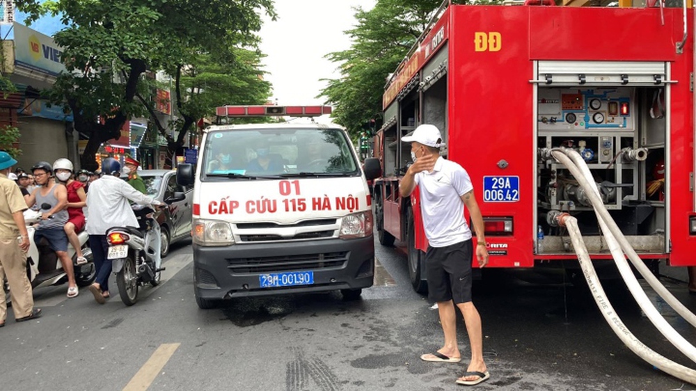 Chủ tịch Hà Nội chỉ đạo công an điều tra vụ cháy nhà làm 3 người chết - Ảnh 1.