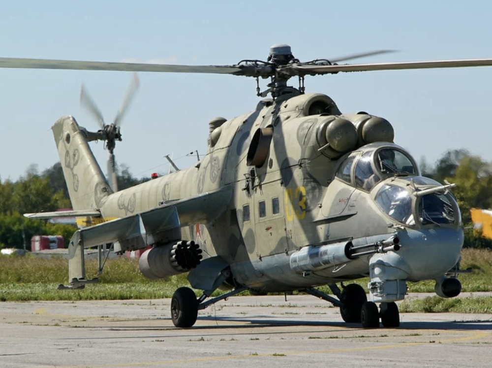 The Wall Street Journal: Ba Lan bí mật chuyển loạt trực thăng Mi-24 cho Ukraine - Ảnh 1.