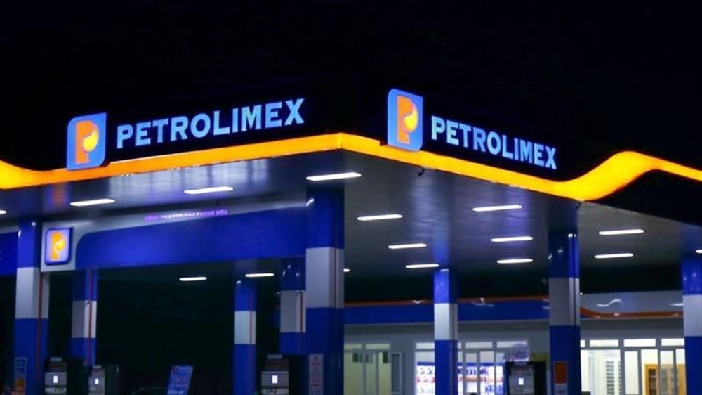 Thu về hơn 720 tỷ đồng mỗi ngày, Petrolimex báo lãi quý 2 hơn 1.000 tỷ đồng - Ảnh 1.