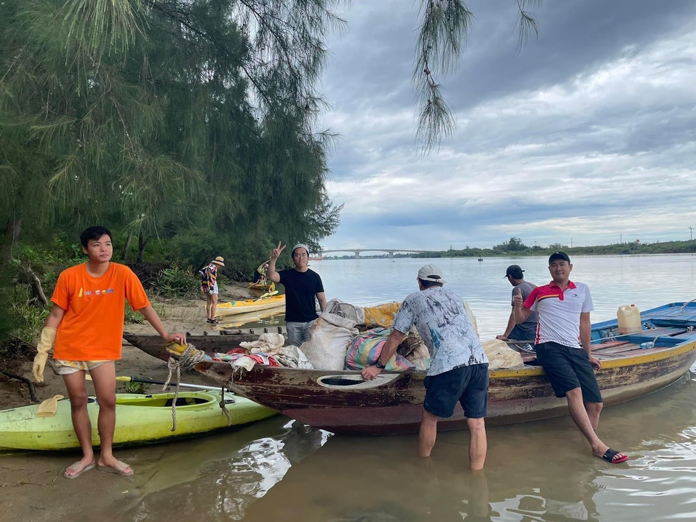 Tour du lịch nhặt rác từng khiến khách Tây “mê tít” giờ ra sao? - Ảnh 1.