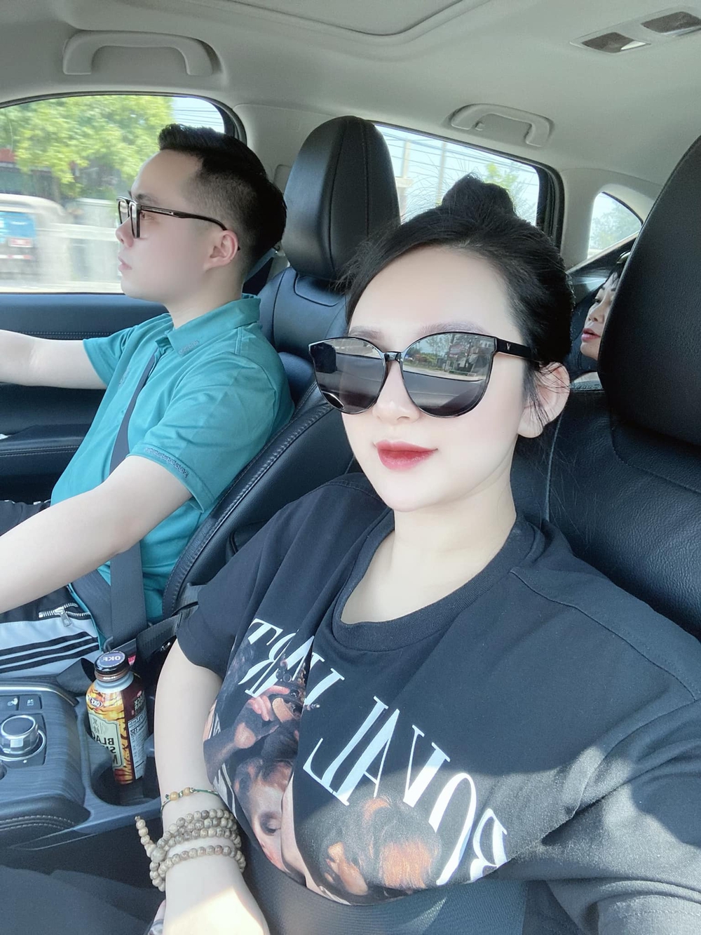 Con dâu “siêu lười” vẫn được mẹ chồng cung phụng, hứa cho thừa kế 3 nhà hàng – khách sạn và công ty mỹ phẩm