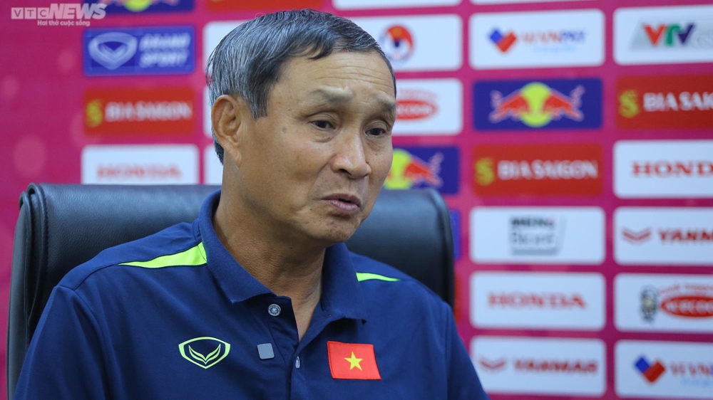HLV Mai Đức Chung: Thật tiếc, tuyển nữ Việt Nam chưa ghi bàn ở World Cup - Ảnh 7.