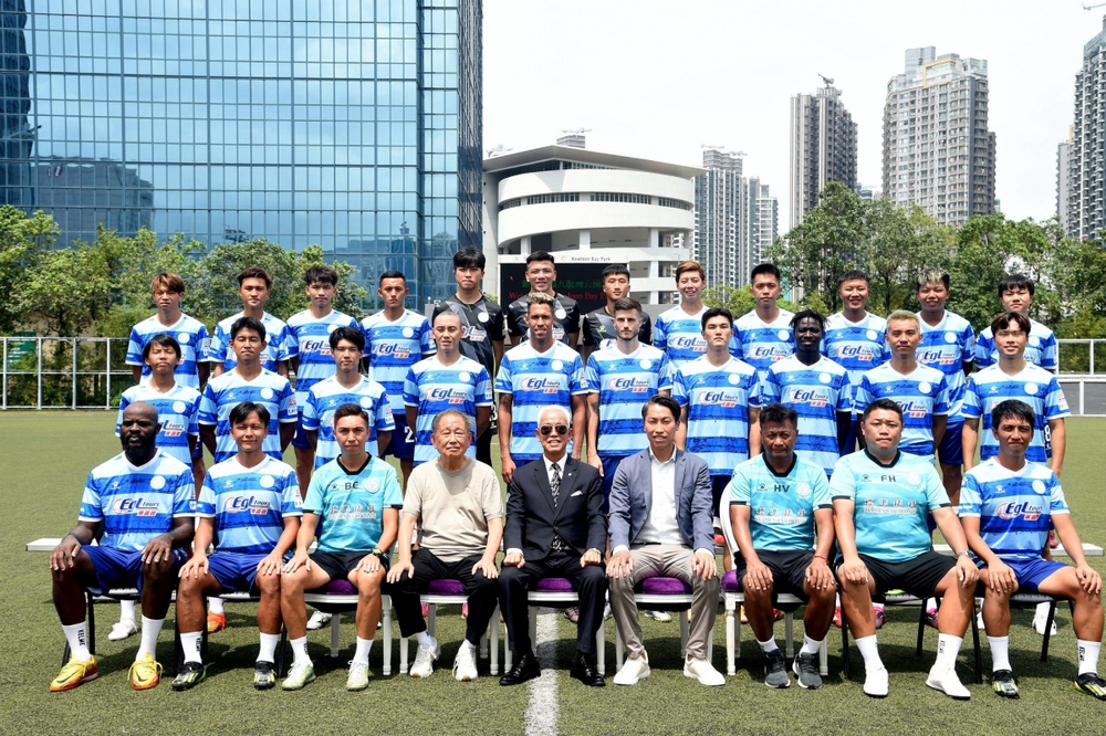 Đội bóng Hong Kong (Trung Quốc) dùng 9 cầu thủ ngoại trong trận gặp Hải Phòng FC - Ảnh 1.