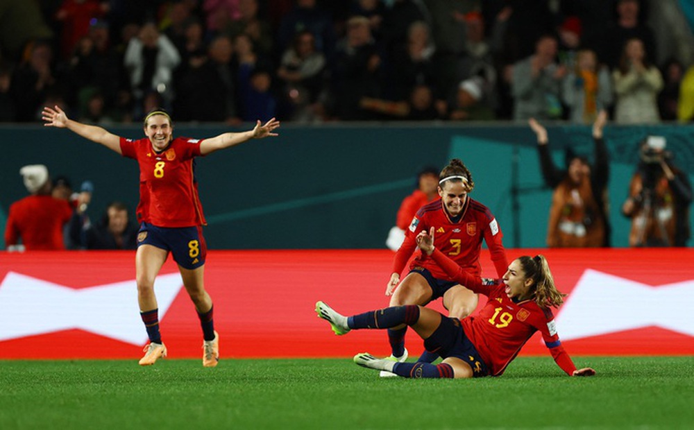 World Cup nữ 2023: Thắng kịch tính trong 10 phút cuối, Tây Ban Nha vào chung kết - Ảnh 4.
