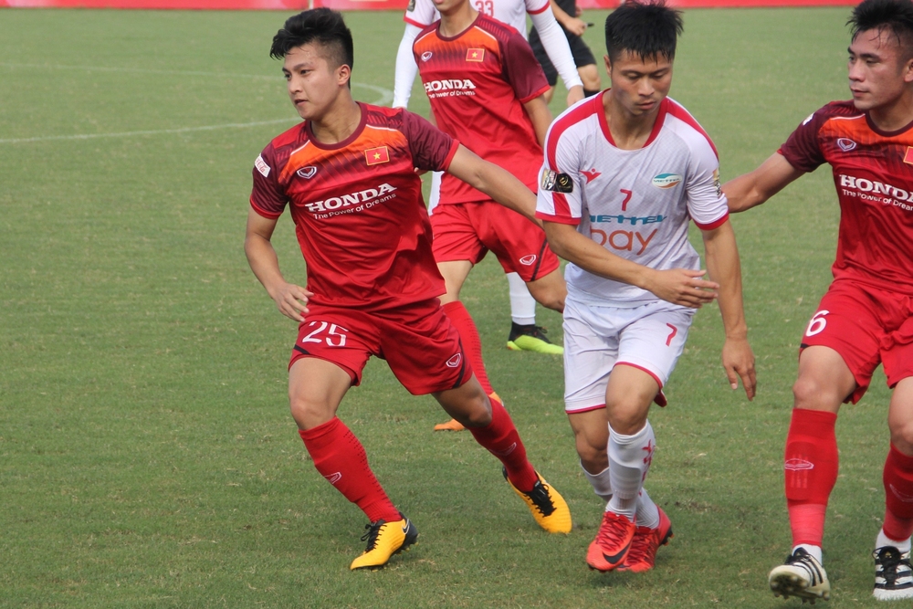 Tỏa sáng ở cúp châu Á, tiền vệ Việt kiều hưởng trái ngọt sau hành trình tìm kiếm cơ hội đá bóng - Ảnh 6.