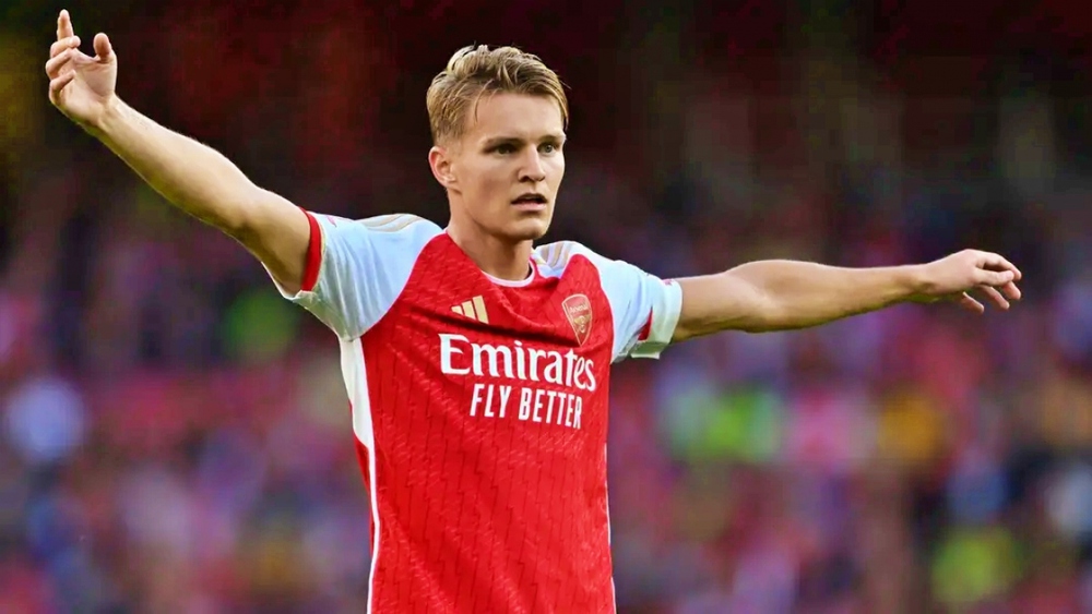 Arsenal lên kế hoạch “trói chân” nhạc trưởng Martin Odegaard - Ảnh 1.