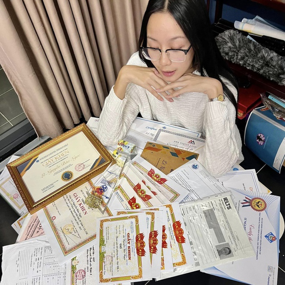 Người nước ngoài khen nức nở tiếng Anh của Hoa hậu Bảo Ngọc: Người Mỹ còn không dùng từ vựng khó đến thế!