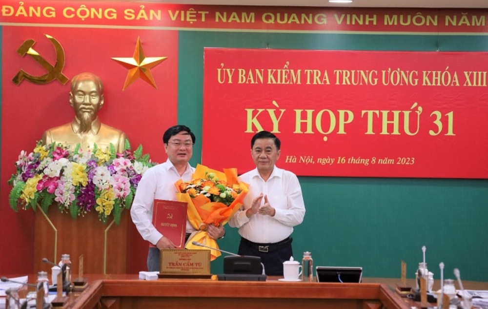 Bộ Chính trị chuẩn y Phó Chủ nhiệm Ủy ban Kiểm tra Trung ương - Ảnh 1.