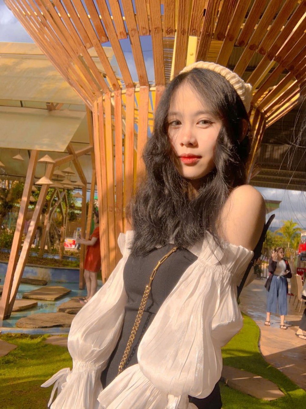 Học vấn đại diện Việt Nam tham dự Miss Intercontinental 2023: Liệu có vượt qua Hoa hậu Bảo Ngọc? - Ảnh 3.
