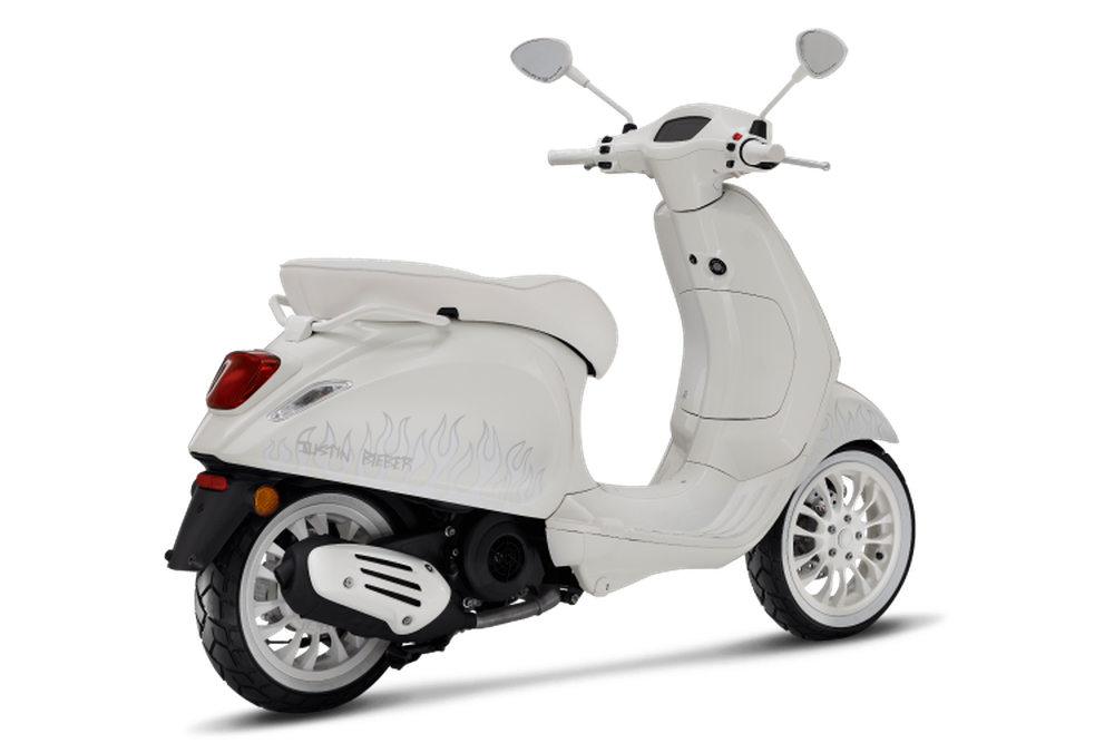 Chiếc xe tay ga chỉ dành cho người hợp thời trang và coi trọng tính thẩm mỹ, không phải ai muốn cũng có được