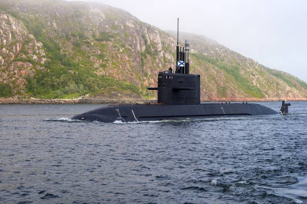 Tàu ngầm Velikiye Luki sắp được bàn giao sau 17 năm chế tạo - Ảnh 3.