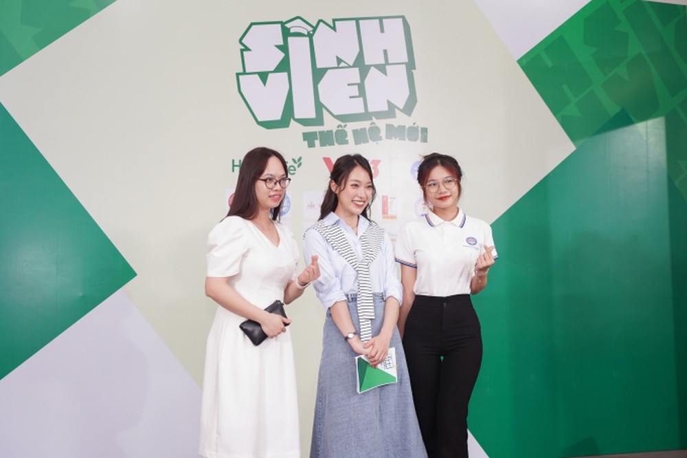 Khánh Vy làm MC, NSƯT Trần Ly Ly ngồi ghế nóng chương trình thực tế Sinh viên thế hệ mới - Ảnh 2.