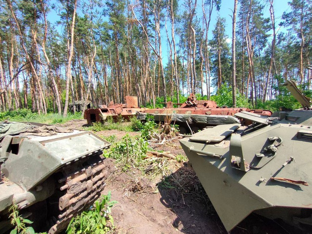 Bất ngờ với nghĩa địa có xe tăng T-90M Proryv - Ảnh 4.