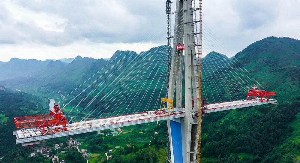 Trung Quốc chi hơn 5 nghìn tỷ đồng…xây công trình ‘nằm giữa không trung’, cao ngang tòa nhà 110 tầng, dài hơn 2.135 m khiến thế giới ngỡ ngàng - Ảnh 3.