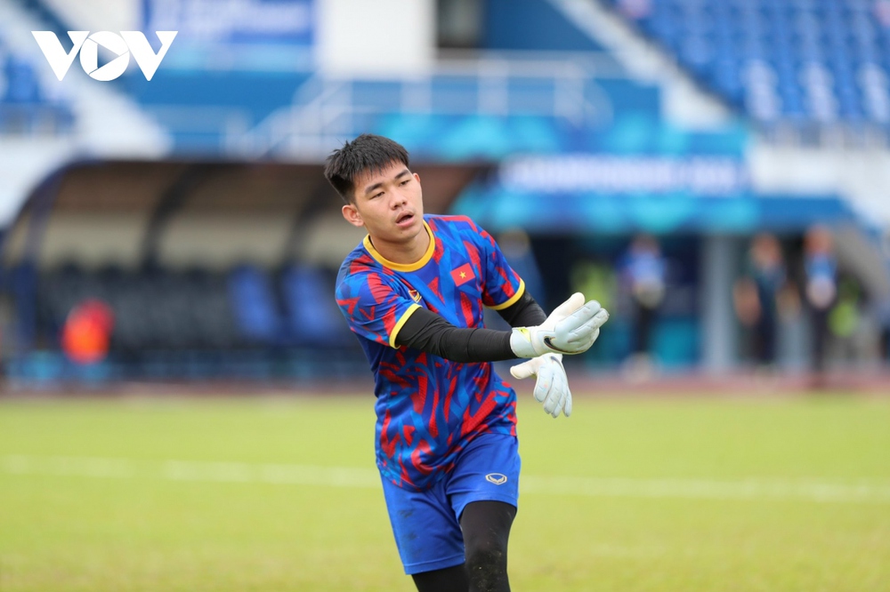 Trực tiếp U23 Việt Nam - U23 Lào: Khó cản đương kim vô địch - Ảnh 10.