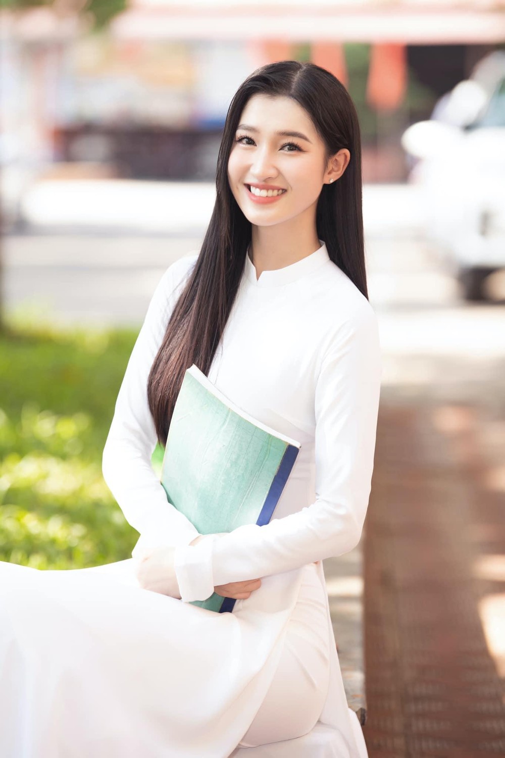 Người nước ngoài nhận xét gì về tiếng Anh của “thần tiên tỷ tỷ” Phương Nhi: Ở mức 6-7 điểm!