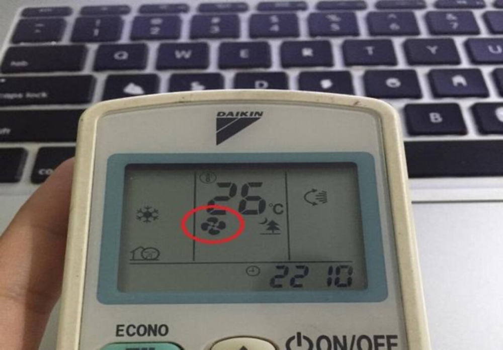 Giải mã những ký hiệu kỳ lạ trên remote điều hòa - Ảnh 2.