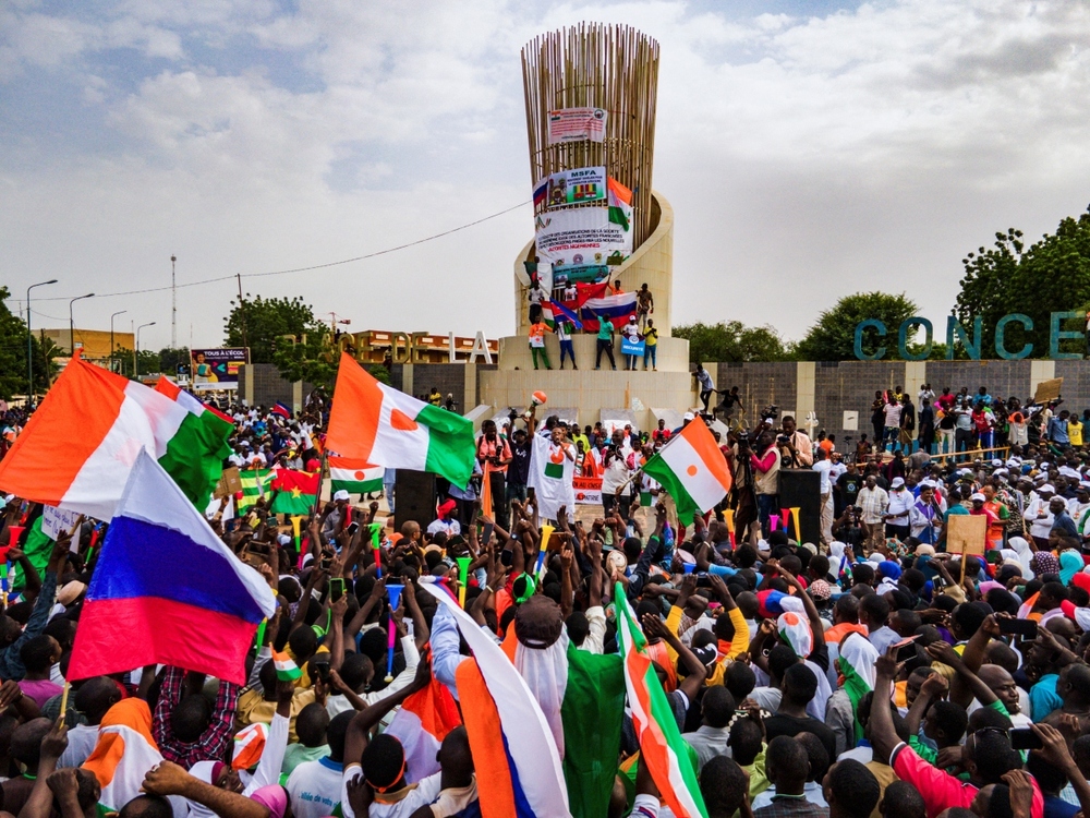 Đảo chính tại Niger: Đàm phán thất bại, phái đoàn ECOWAS rời Niamey - Ảnh 1.