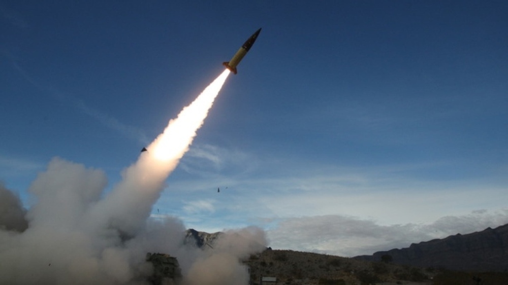 Financial Times: Mỹ không có đủ tên lửa đạn đạo cho Ukraine - Ảnh 1.