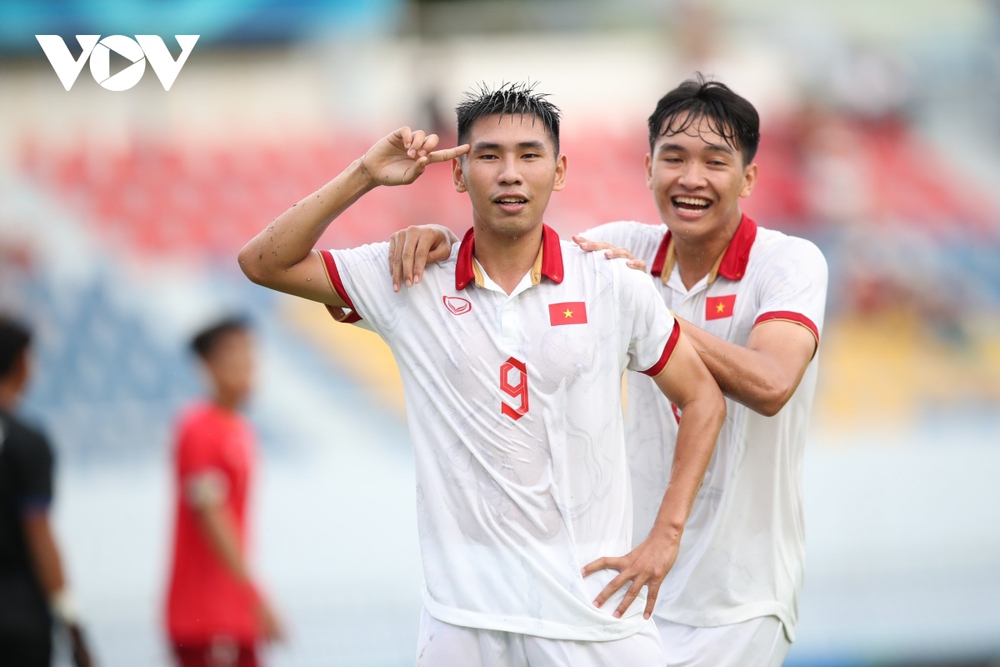 Bảng xếp hạng U23 Đông Nam Á 2023: U23 Việt Nam chạm 1 tay vào vé đi tiếp - Ảnh 1.