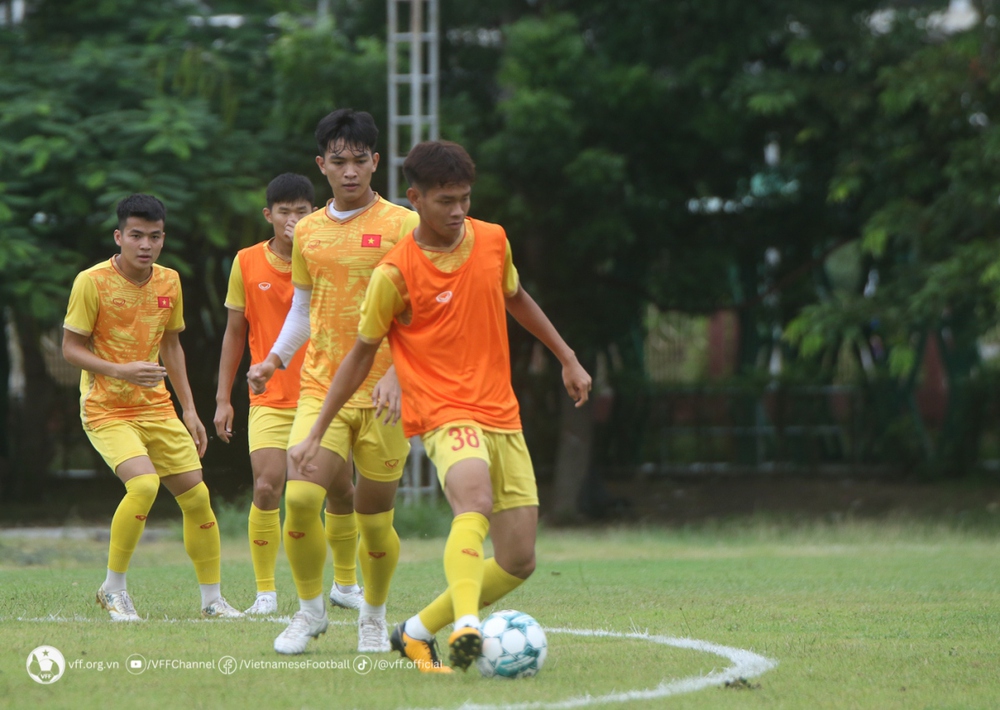 Tiền vệ HAGL tự tin U23 Việt Nam sẽ chơi hay hơn trước U23 Philippines - Ảnh 3.