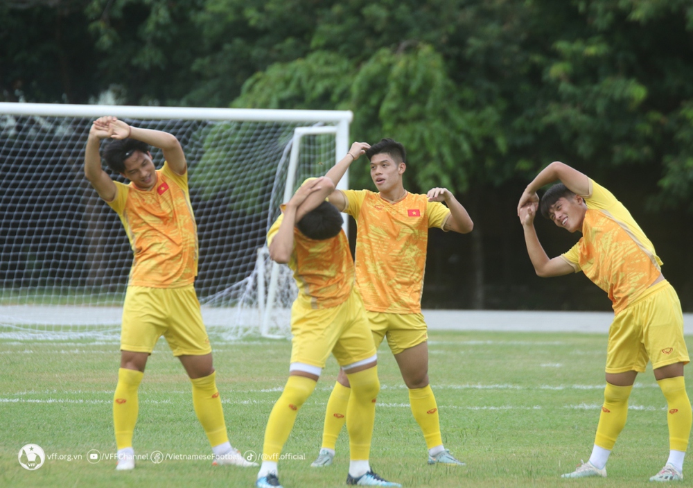 Tiền vệ HAGL tự tin U23 Việt Nam sẽ chơi hay hơn trước U23 Philippines - Ảnh 1.