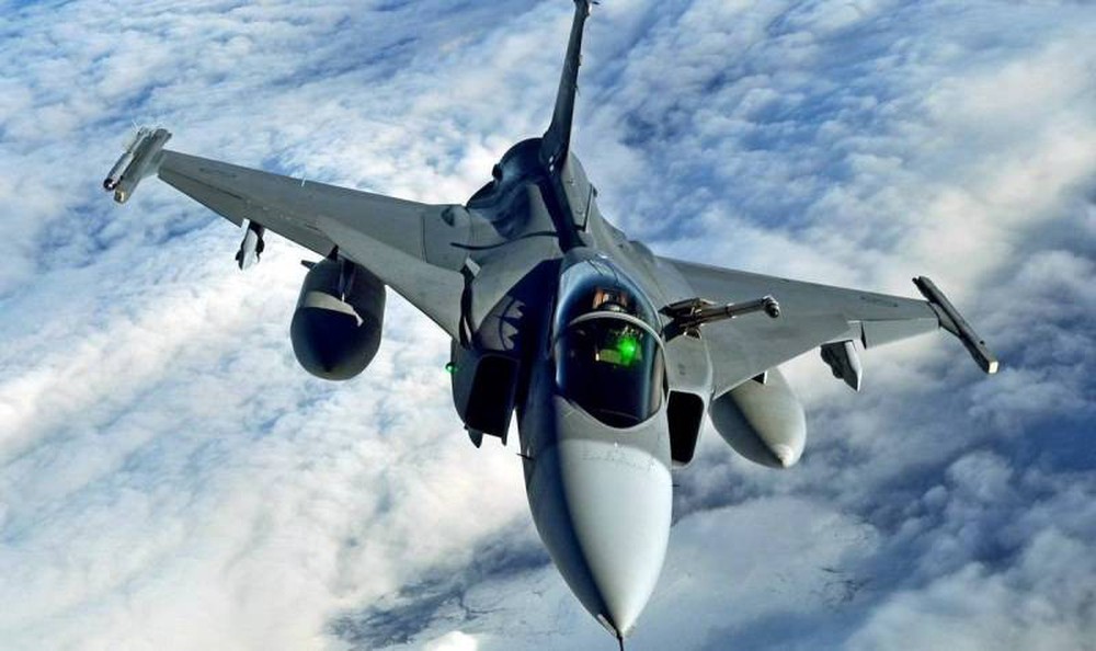 Chuyên gia khẳng định F-16 và JAS-39 sẽ gây rắc rối ngược - Ảnh 1.