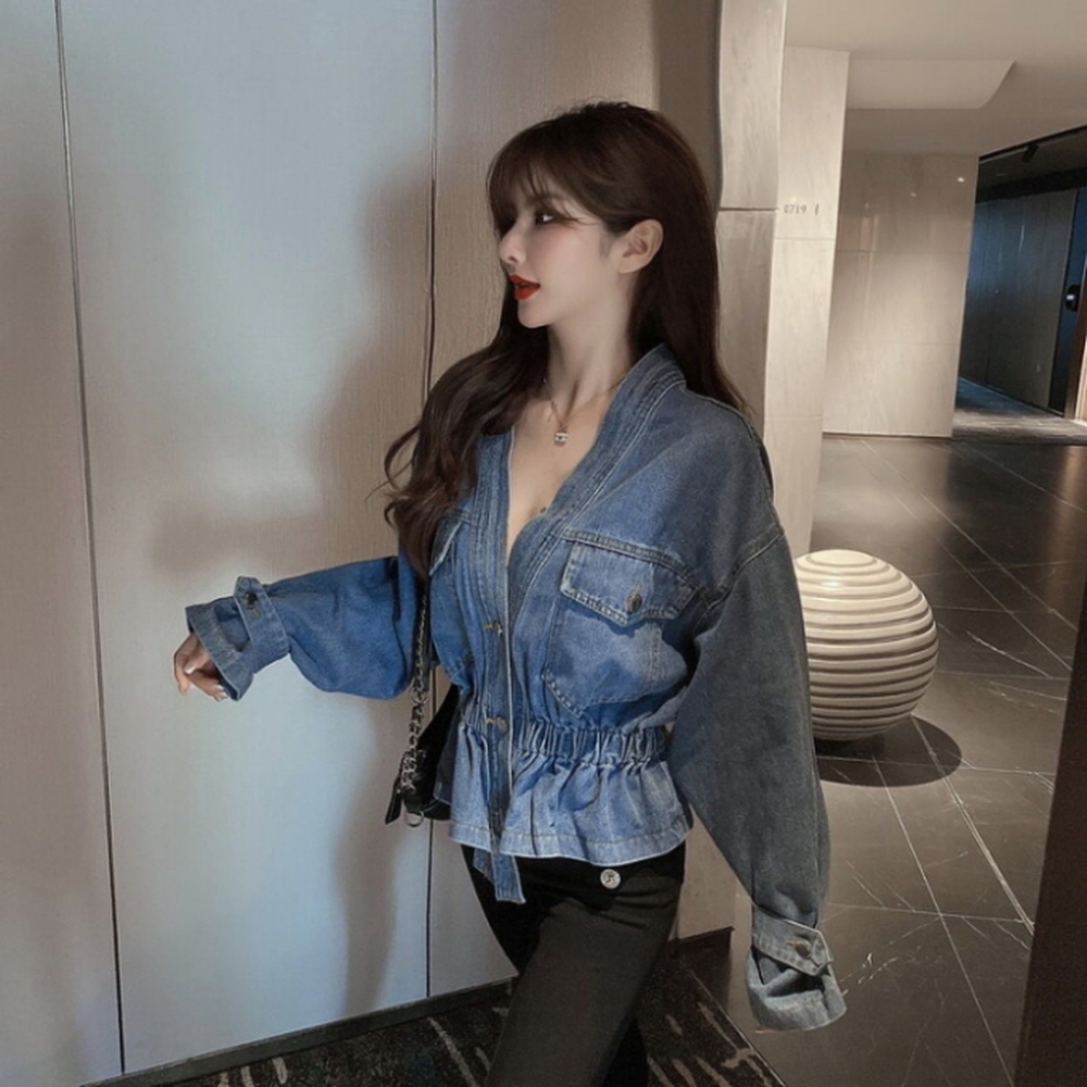 9 công thức diện denim và jeans giúp nàng công sở trông trẻ trung hơn - Ảnh 13.