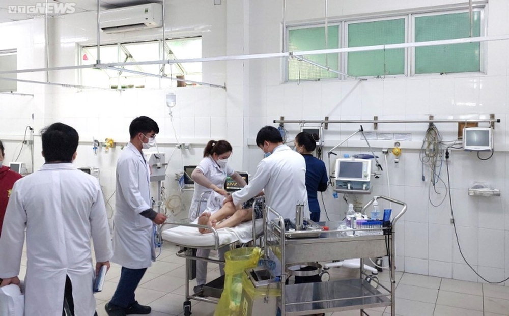 Bệnh viện ở Đà Nẵng khát thiết bị y tế: Bệnh nhân chạy xuôi chạy ngược tới nơi khác phẫu thuật - Ảnh 2.