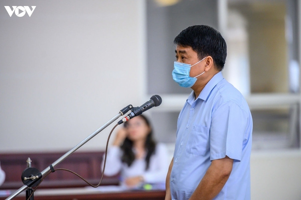 Ông Nguyễn Đức Chung bị cáo buộc giúp công ty thân thiết hưởng lợi vụ cây xanh - Ảnh 2.