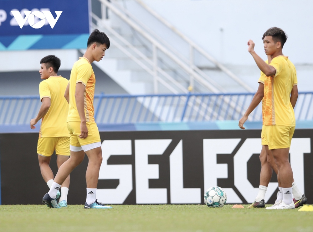 TRỰC TIẾP U23 Việt Nam vs U23 Malaysia: Bán kết U23 Đông Nam Á 2023 - Ảnh 4.