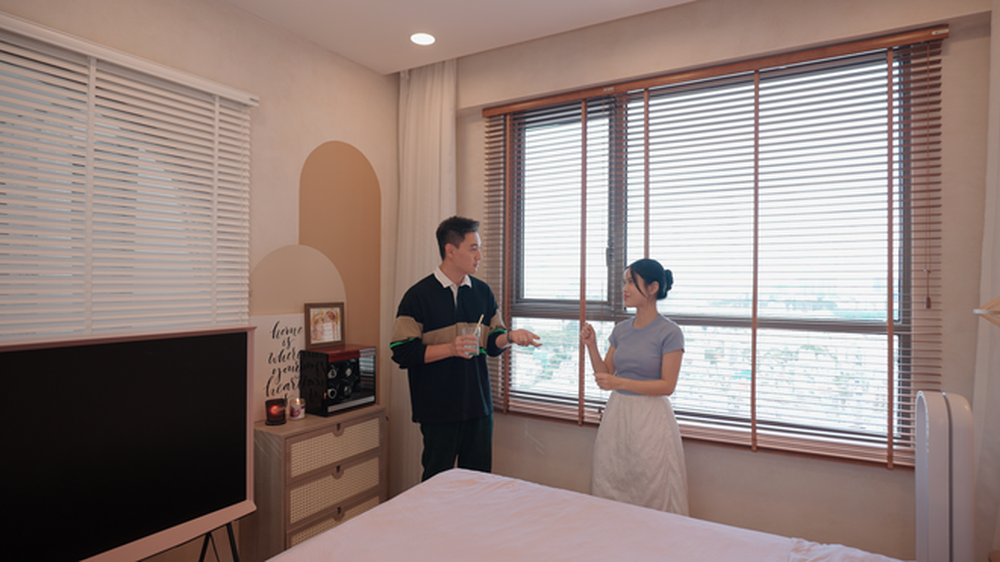 Soi phòng ngủ trong nhà 6 tỷ của Tizi Đích Lép: Giường to đùng nhưng không có bàn trang điểm, lý do rất đặc biệt?