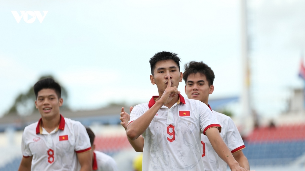 TRỰC TIẾP U23 Việt Nam 1 - 0 U23 Malaysia: Đinh Xuân Tiến mở tỷ số - Ảnh 1.