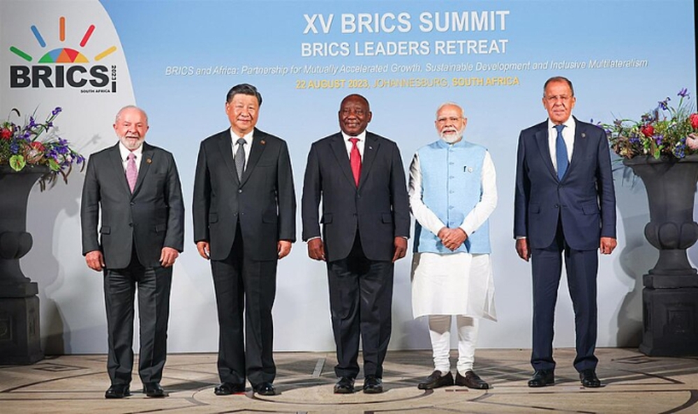 BRICS hừng hực khí thế mở rộng thành viên, Thủ tướng Modi đưa đề xuất đặc biệt trước thời khắc lịch sử - Ảnh 1.