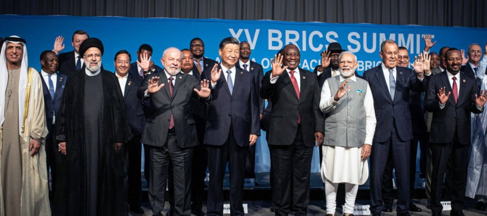 BRICS kết nạp thành viên mới, một trật tự thế giới mới xuất hiện? - Ảnh 1.