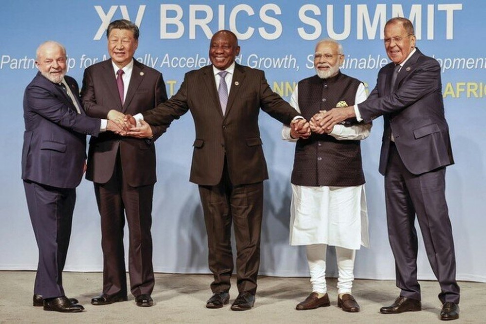 BRICS mở rộng: Các tổ chức toàn cầu thành lập từ thế kỷ XX đã lỗi thời? - Ảnh 1.
