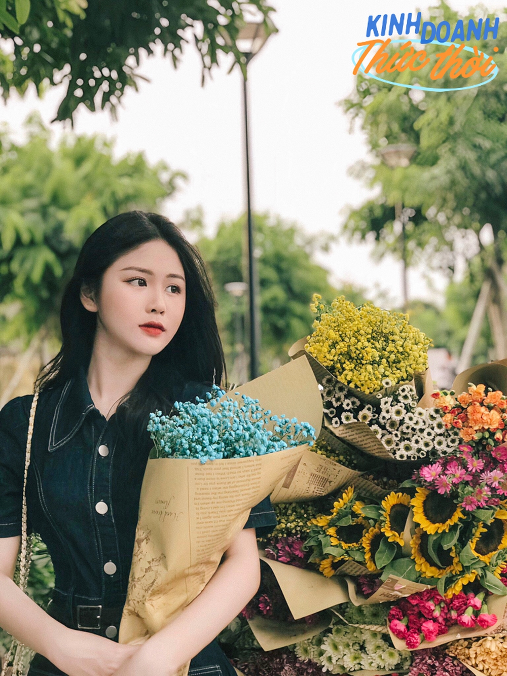 Gánh hoa đặc trưng của đường phố Hà Nội không ngờ lại mang tới cơ hội kiếm cả triệu mỗi ngày cho người dân thành phố khác - Ảnh 6.