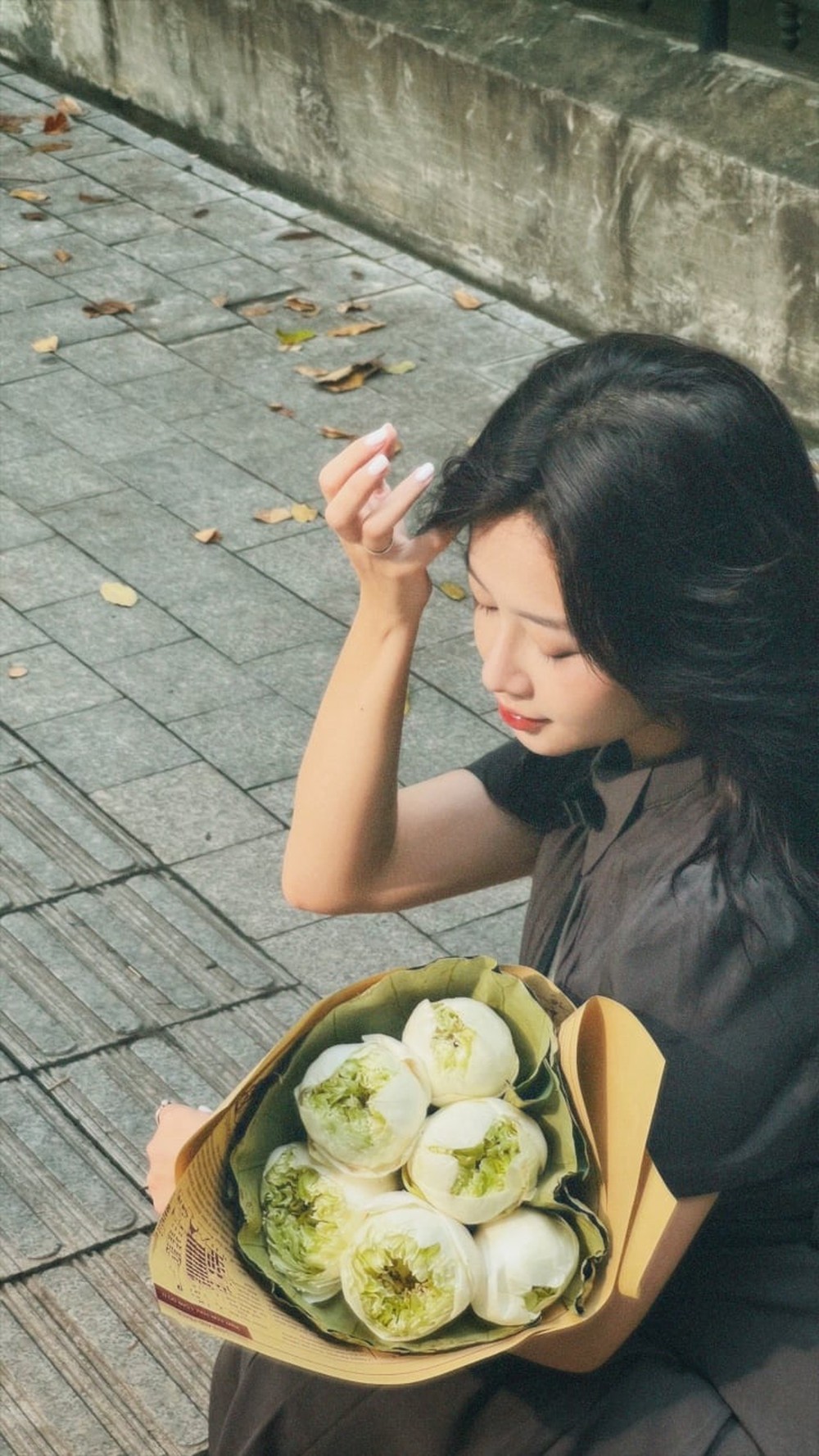 Cô gái gây sốt với bí quyết tạo dáng chụp ảnh thu Hà Nội đẹp như thơ - Ảnh 6.