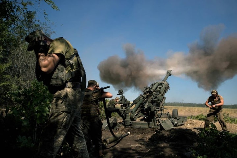 Chỉ huy quân sự Mỹ lo ngại việc quân đội Ukraine lãng phí đạn pháo - Ảnh 1.