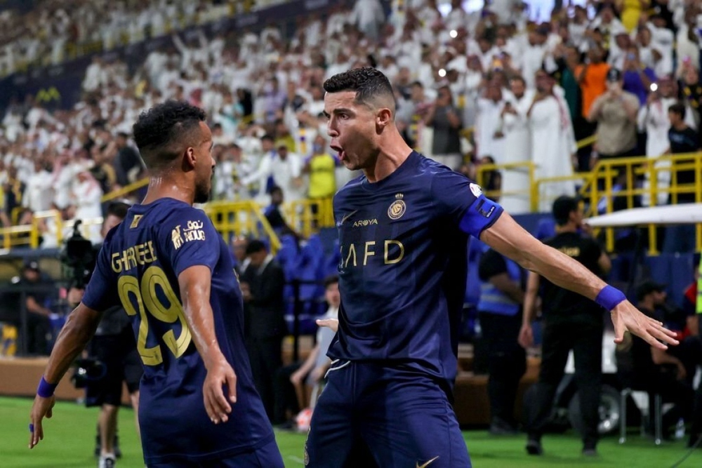 Ronaldo ghi cú đúp, Al Nassr thắng giòn giã trước Al Shabab - Ảnh 1.